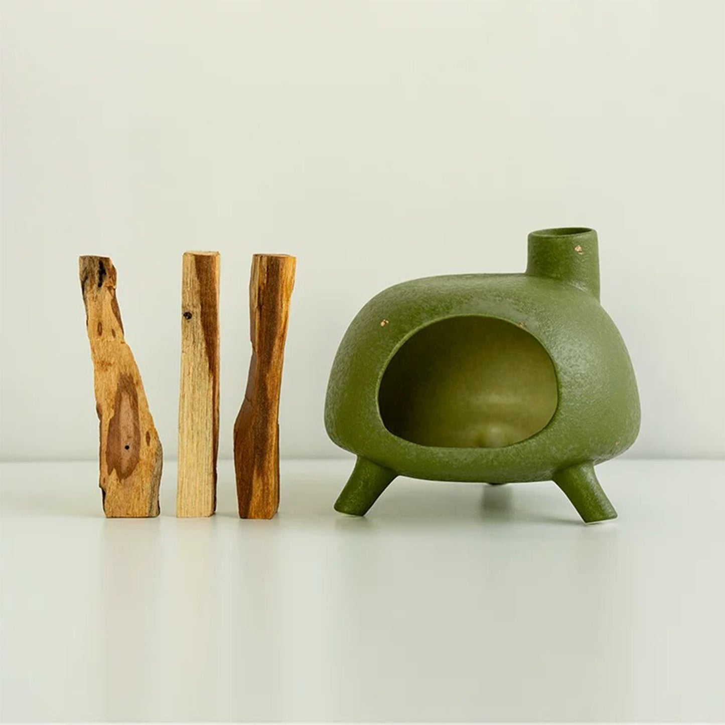 Green Palo Santo Burner, Aromatherapy herbs Diffuser, Fragrance burner MUDxHAND