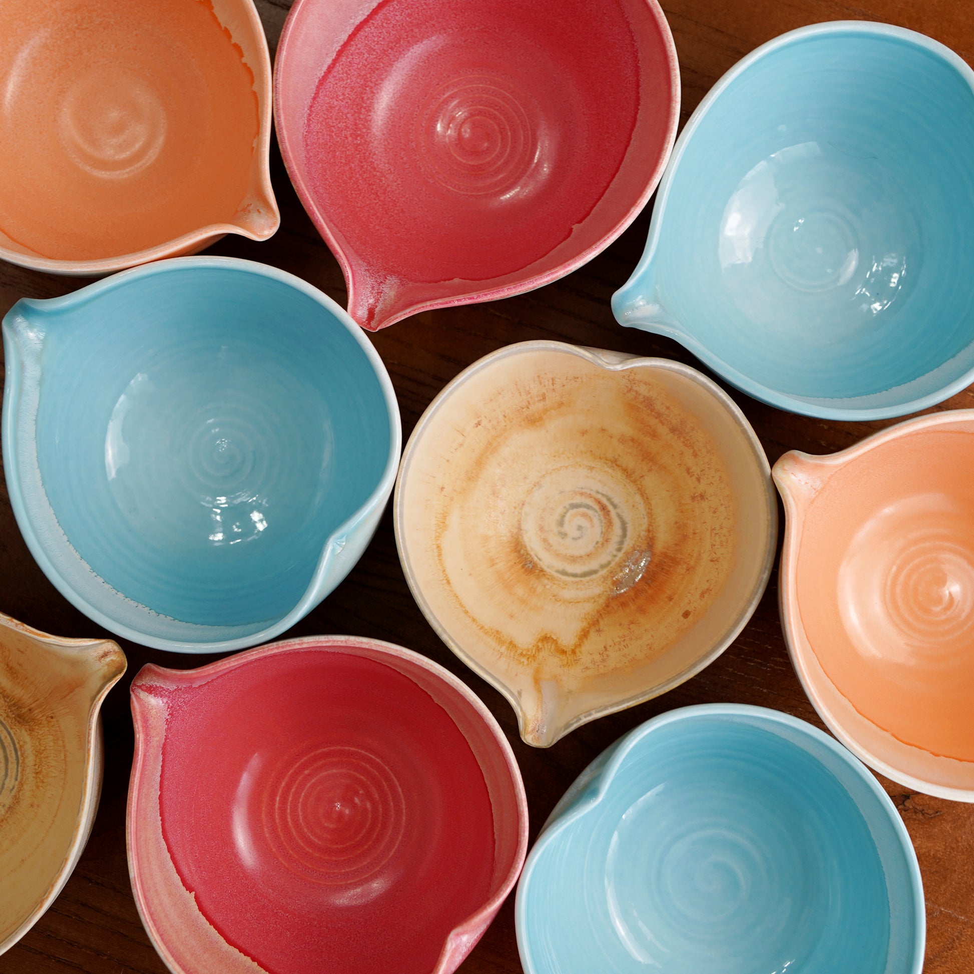 red-blue-brown-yellow-Heart-Shaped-matcha-bowl