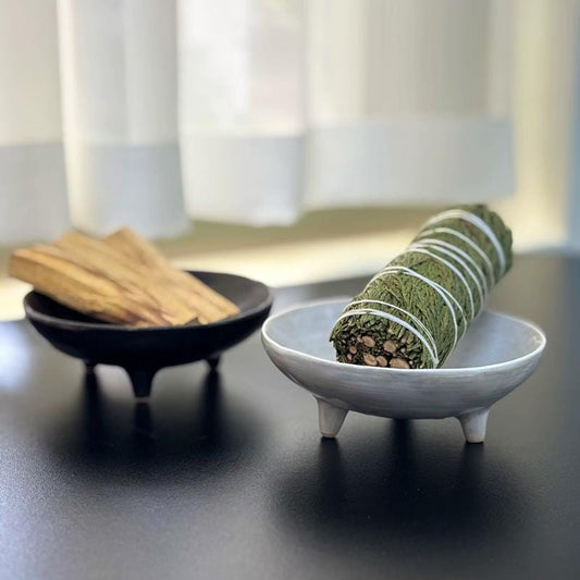 Palo Santo Burner with foot, Ceramic plate, Sushi plate with three foot,cone incense holder, wabisabi incense holder, ceramic dish set MUDxHAND