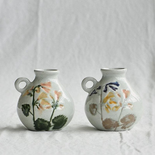 Handmade Ceramic Vase with Hand-Painted Floral Design–Rustic Style, Retro Pottery vase, Miniature Pottery Vase for Mom, Dry flower vase MUDxHAND